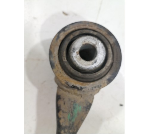 Рычаг задний правый 