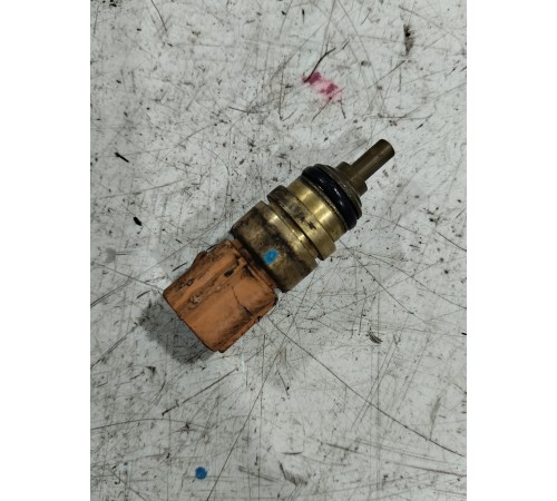 Датчик температуры охлаждающей жидкости