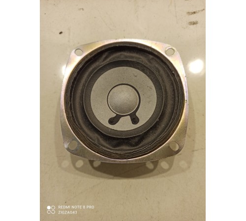 Динамик двери(передний правый)