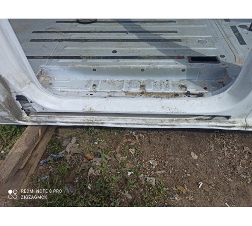 Порог со стойкой(правый)