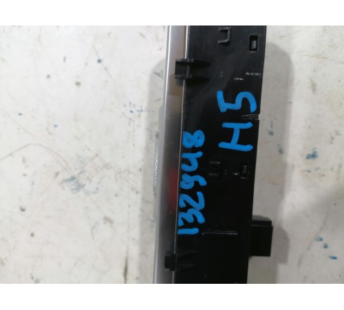 Кнопка корректора фар