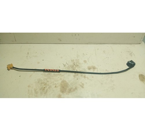 Держатель капота