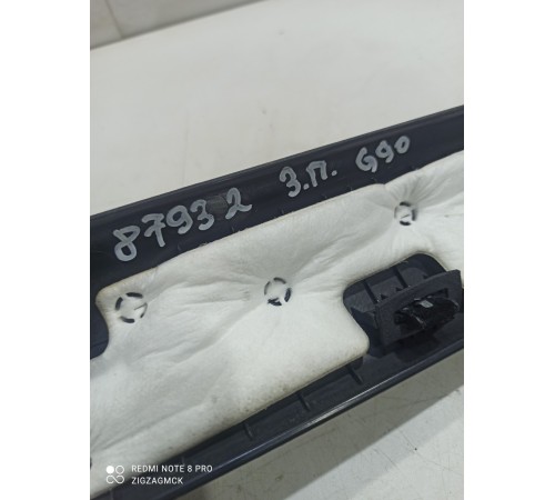 Накладка порога (задняя правая)