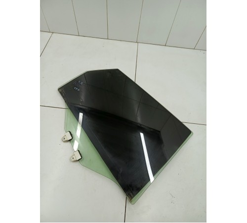 Стекло двери заднее правое