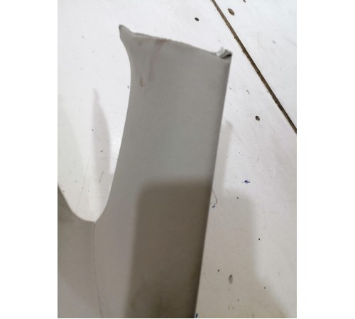 Обшивка лобового стекла левая