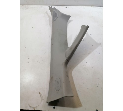 Обшивка лобового стекла левая