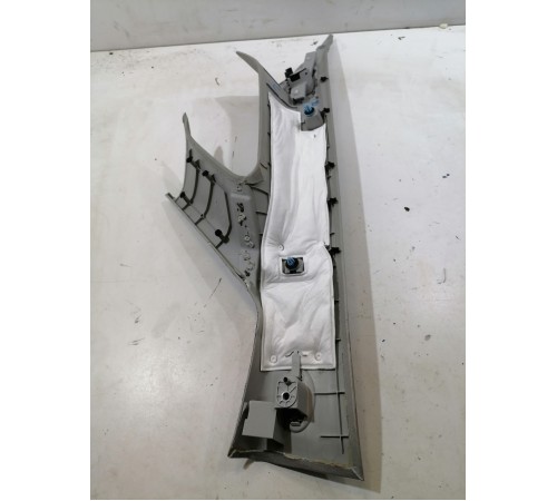 Обшивка лобового стекла левая