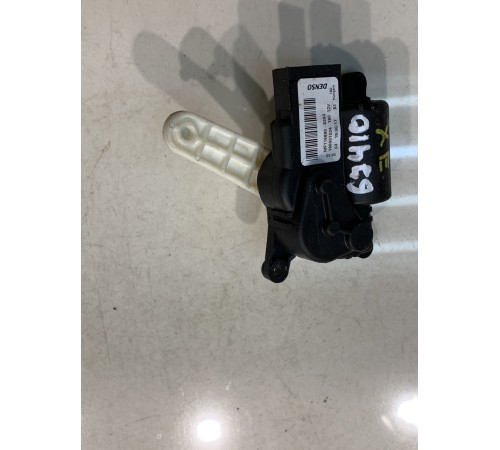 Моторчик привода заслонок отопителя