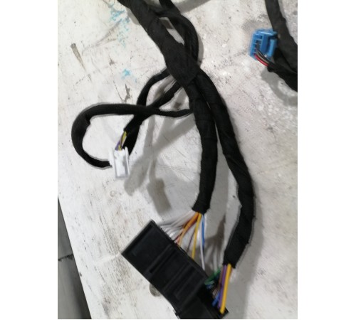 Электропроводка двери задняя правая