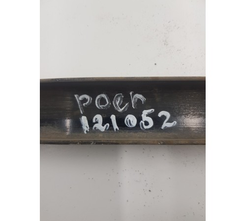 Поперечное крепление топливного бака