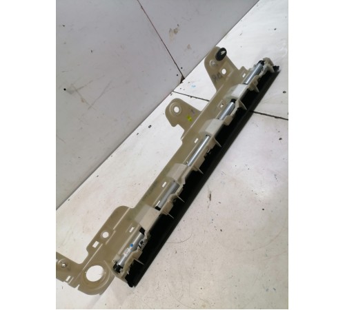 Шторка двери задняя правая