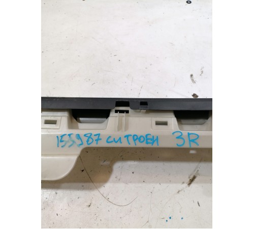 Шторка двери задняя правая