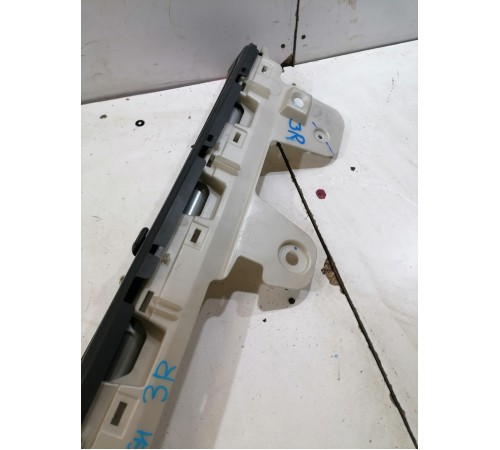 Шторка двери задняя правая