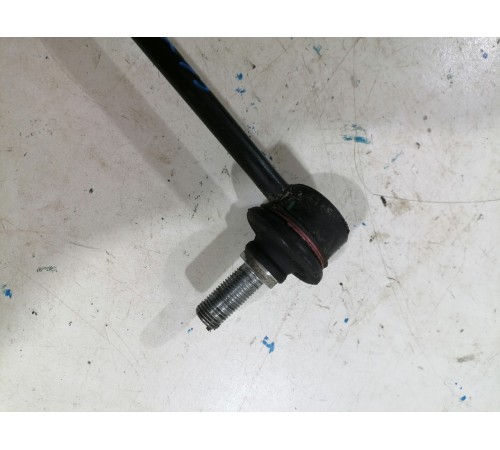 Стойка стабилизатора передняя