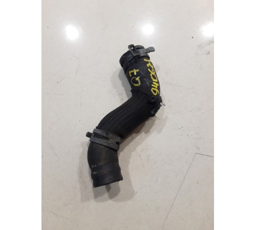 Патрубок системы охлаждения