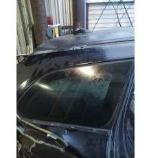 Глухое стекло (заднее, правое)