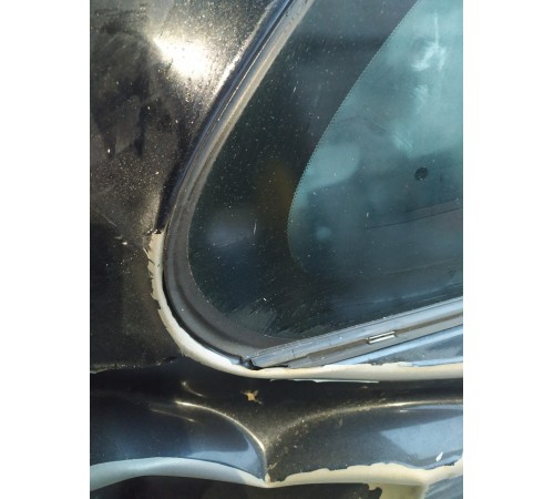 Глухое стекло (заднее, правое)