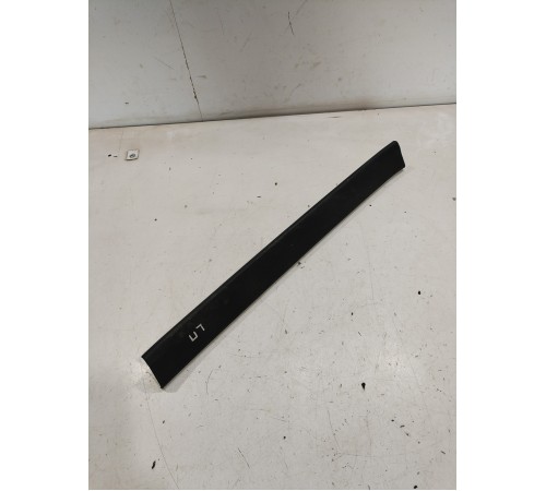 Обшивка (накладка) стойки передняя левая