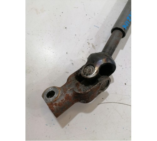 Рулевой вал с карданчиком