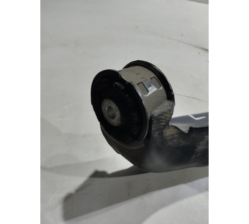 Кулак поворотный(задний левый)рычаг