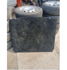 Пол багажника