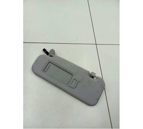 Козырёк левый