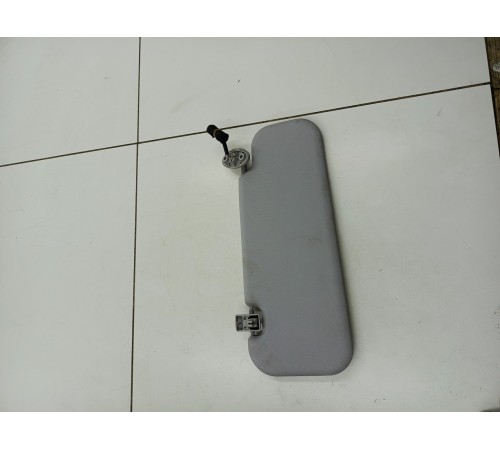 Козырёк левый