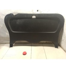 Обшивка крышки багажника