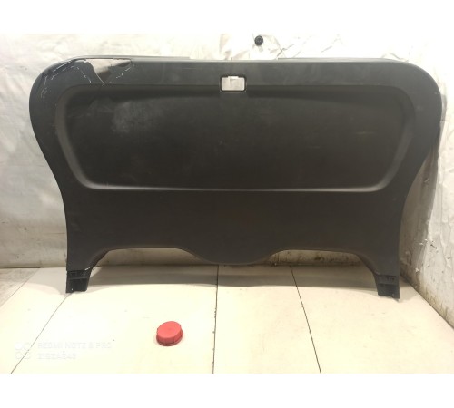 Обшивка крышки багажника