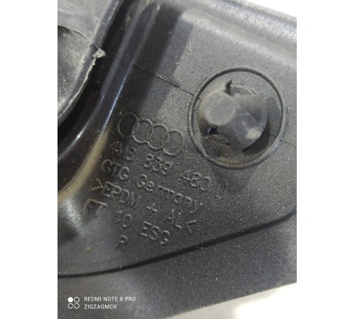 Уплотнитель стекла двери (задний правый)