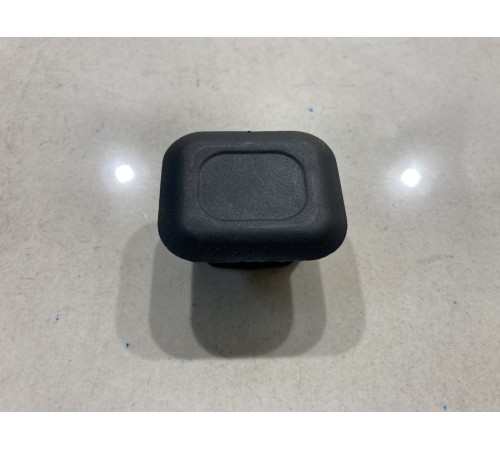 Заглушка (накладка) крышки багажника