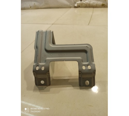 Кронштейн салона