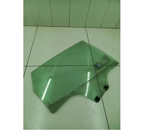Стекло двери заднее правое