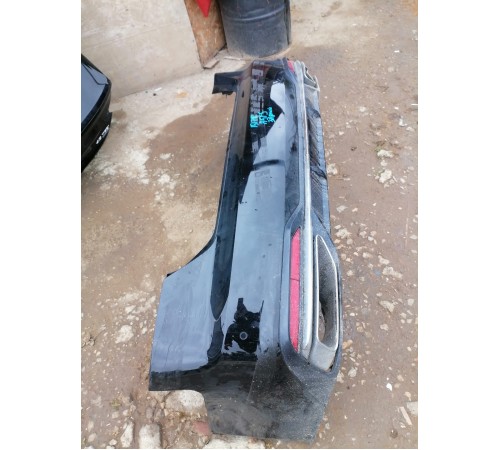 Бампер задний в сборе