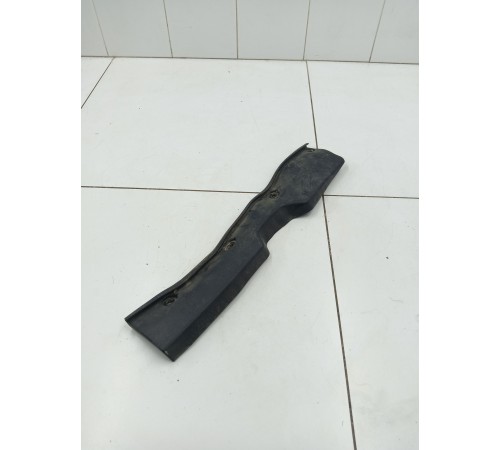 Пыльник крыла передний левый