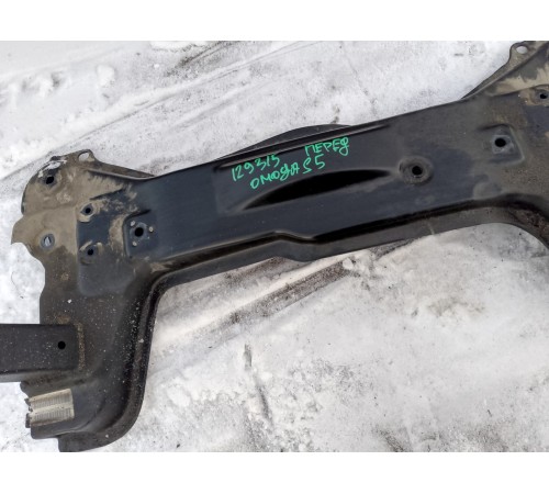 Балка подвески передняя, подрамник