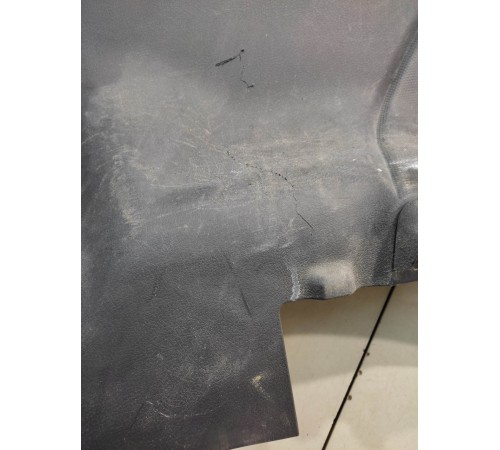 Обшивка багажника (правая)