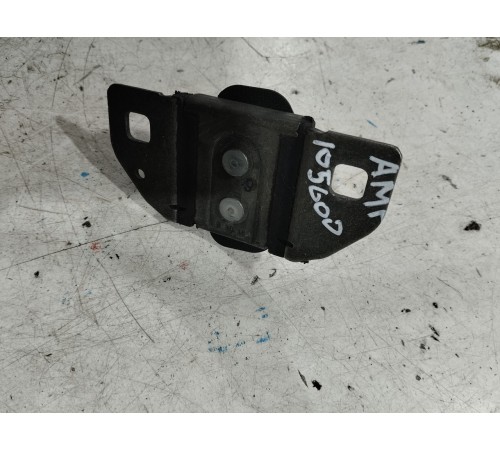 Ответная часть замка багажника