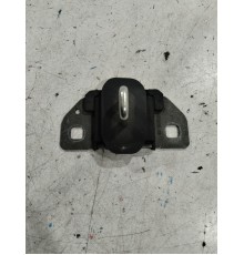 Ответная часть замка багажника