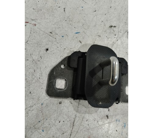 Ответная часть замка багажника