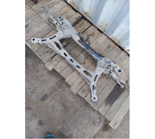 Балка (подрамник) задний