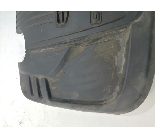 Крышка двигателя ДВС декоративная