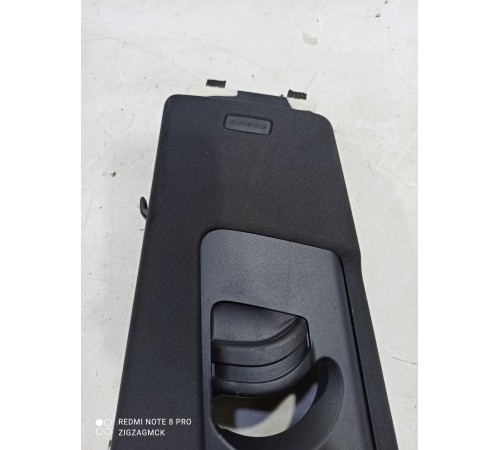 Обшивка центральной стойки(левая верхняя)