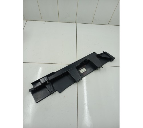 Дефлектор радиатора левый