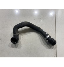 Патрубок системы охлаждения
