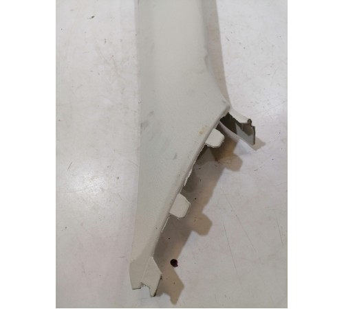 Обшивка стойки лобового стекла правая