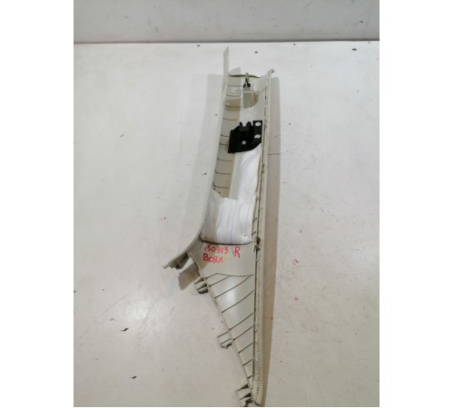 Обшивка стойки лобового стекла правая