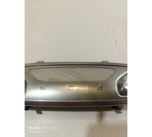 Плафон освещения салона