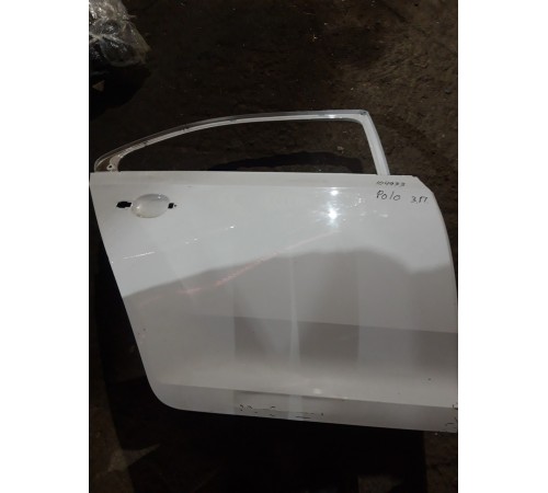 Дверь (задняя правая)