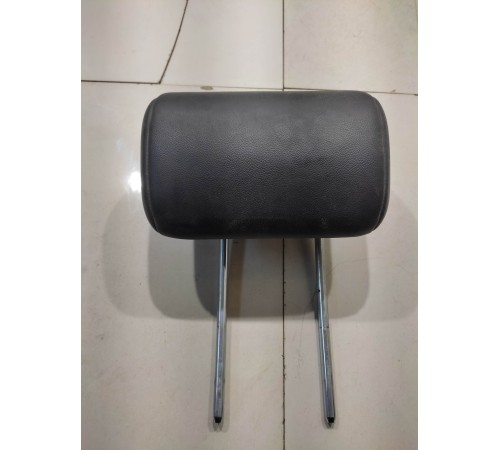 Подголовник (задний)